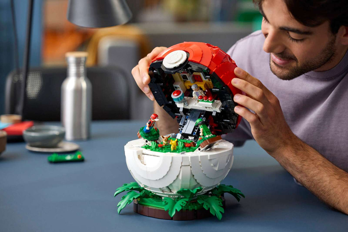 72154 Lego Momenti Allenatore iconici: Poké Ball