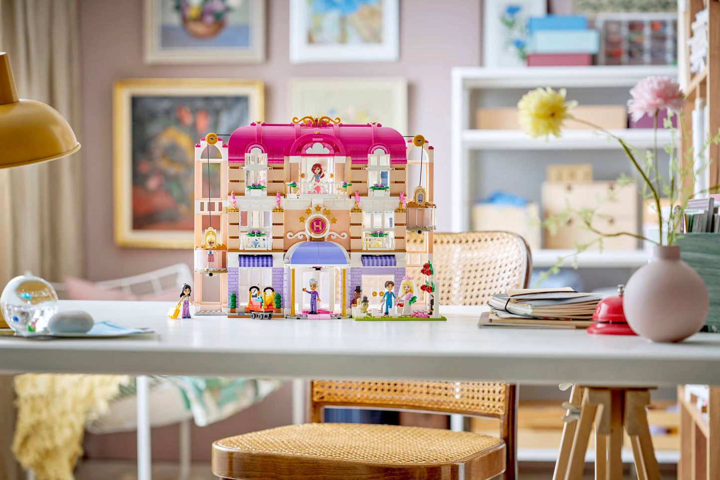 42704 Lego Friends Grand Hotel di Heartlake City