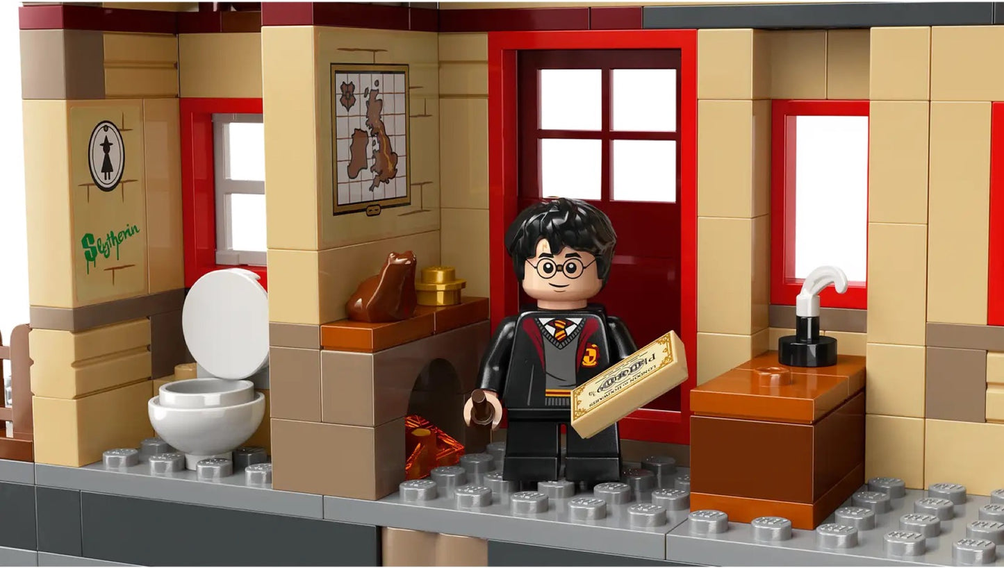 76423 LEGO Harry Potter - Espresso per Hogwarts™ e Stazione di Hogsmeade
