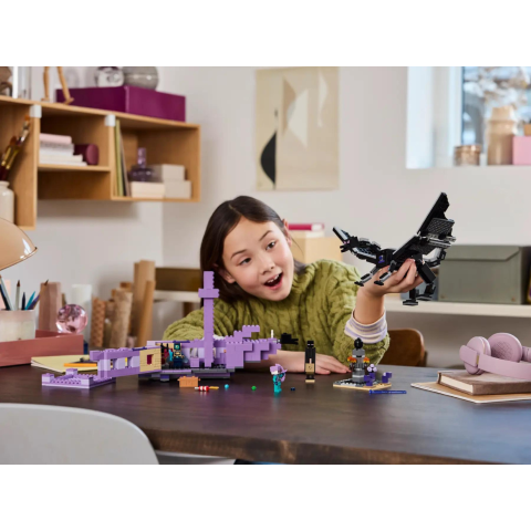 21264 LEGO Minecraft - L'Enderdrago e la Nave dell'End