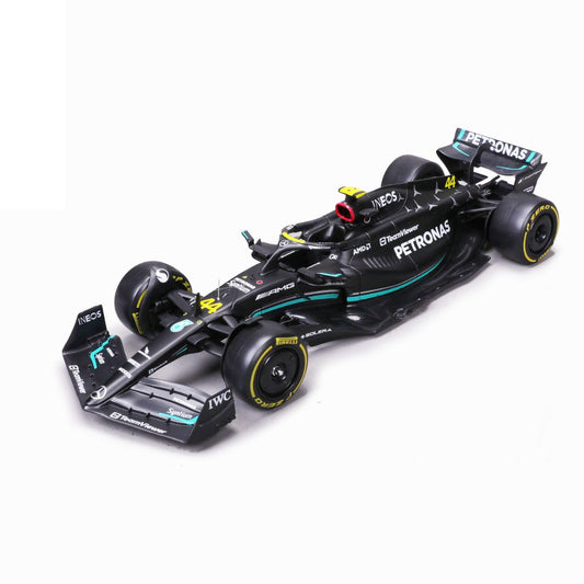 *18-28037H Bburago Race F1 Mercedes W14 E Performance #44 F1 figura Hamilton
