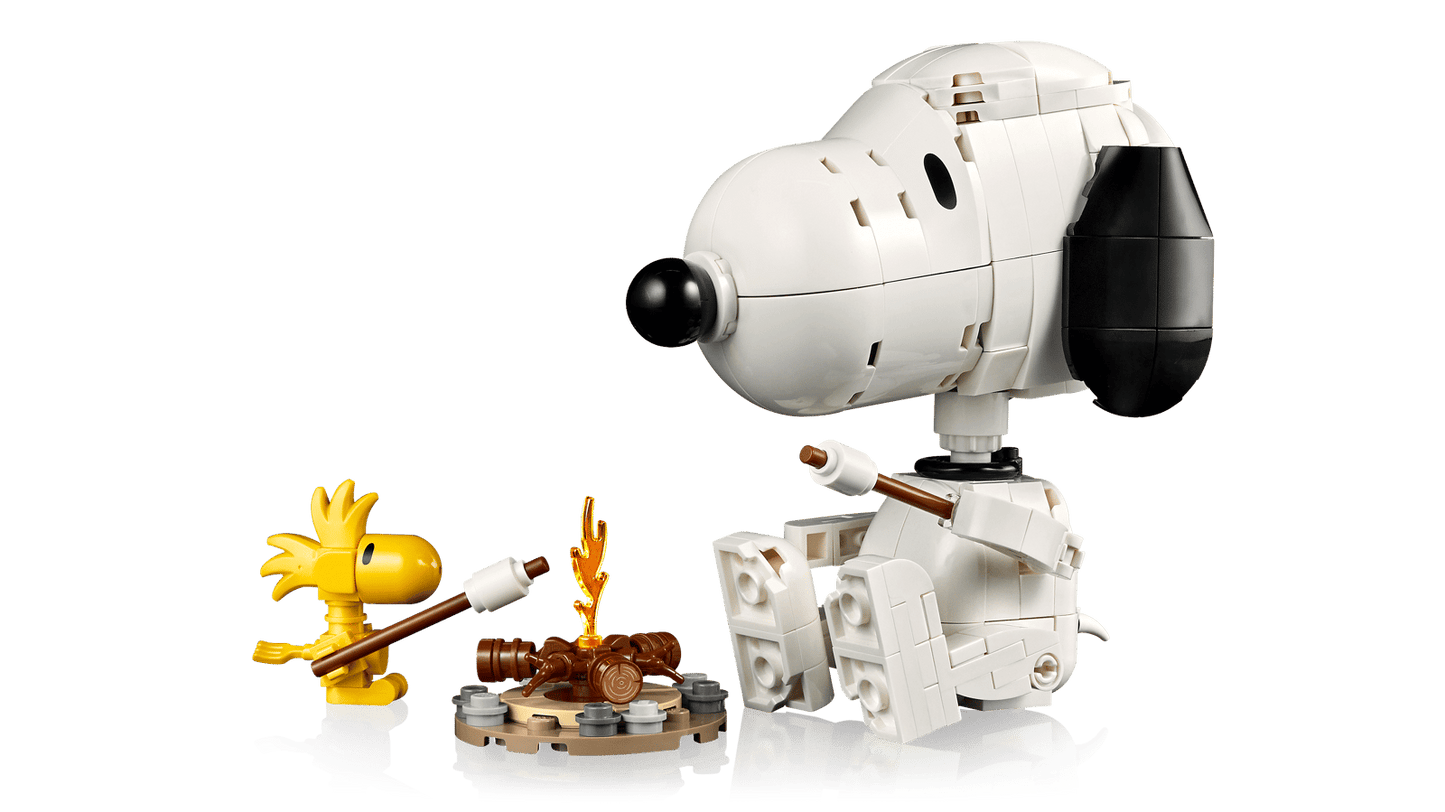 21368 Lego Ideas Peanuts: la cuccia di Snoopy