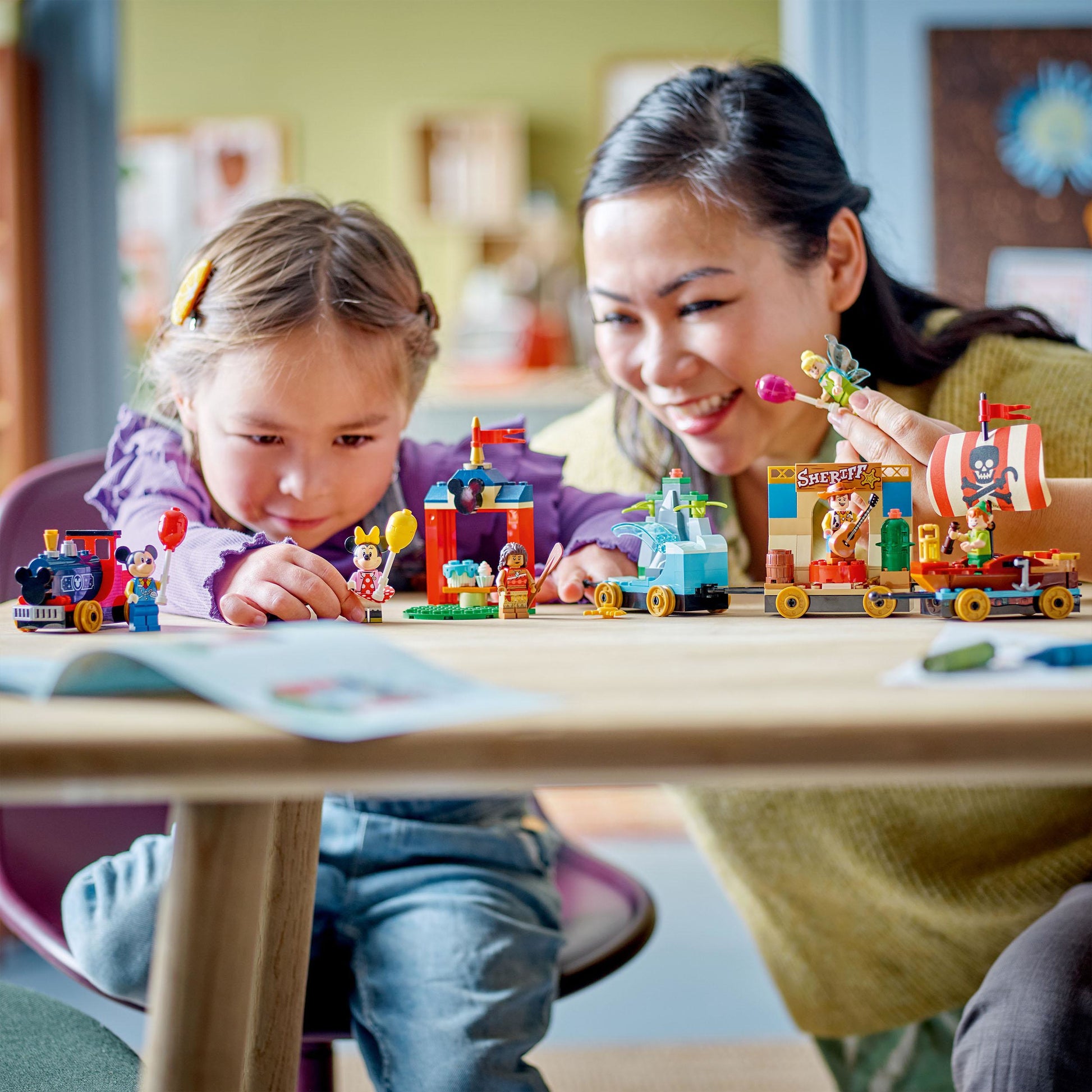 43212 - LEGO - Disney Classic Treno delle Celebrazioni Disney