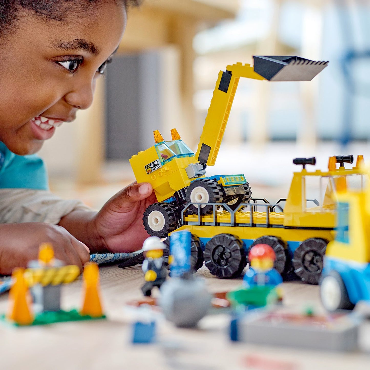 60391 - LEGO City - Camion da cantiere e gru con palla da demolizione