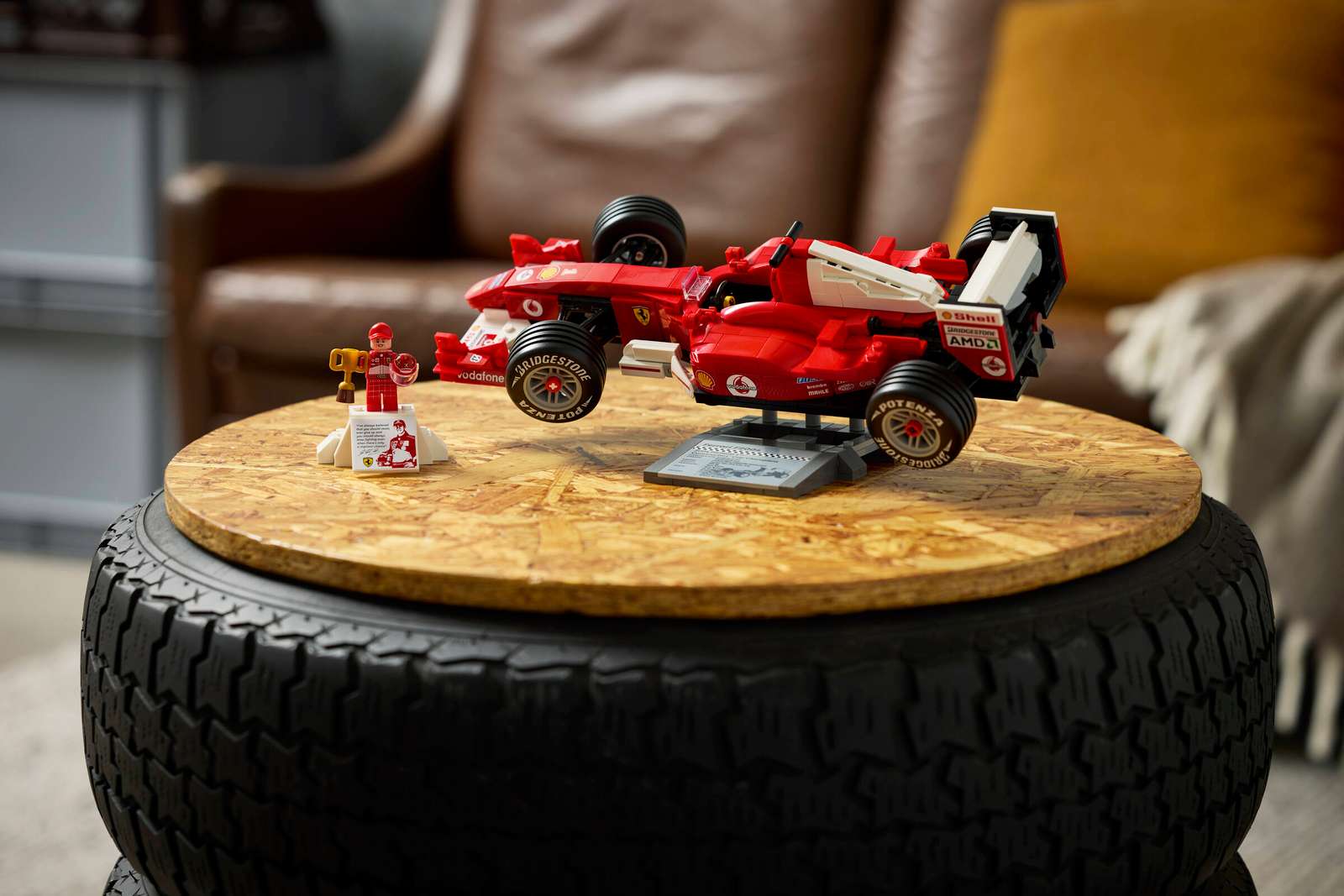 11375 LEGO® Icons Ferrari F2004 e Michael Schumacher Set F1