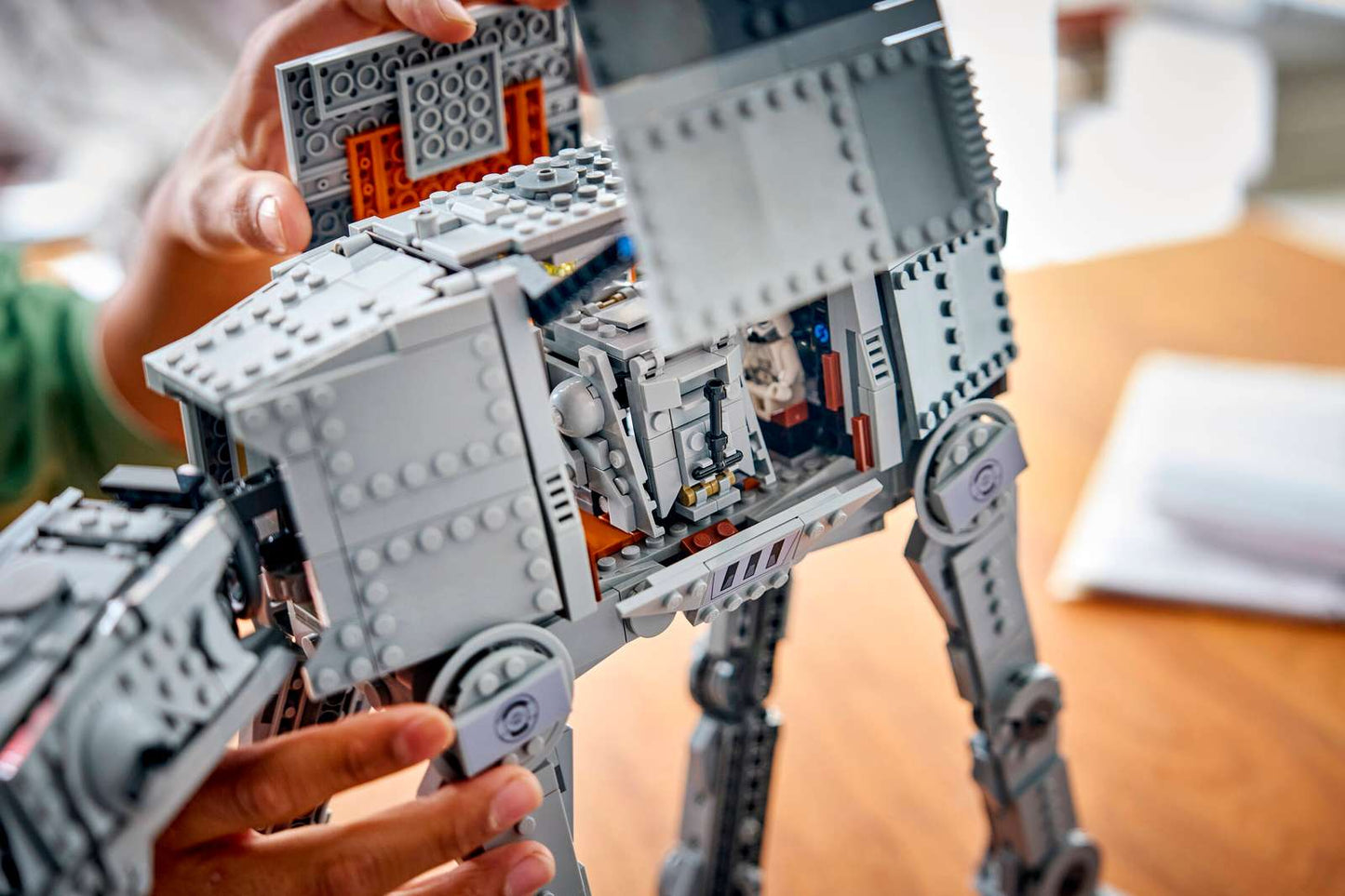 75454 LEGO  Star Wars™ AT-AT™ Imperial Remnant con INT-4