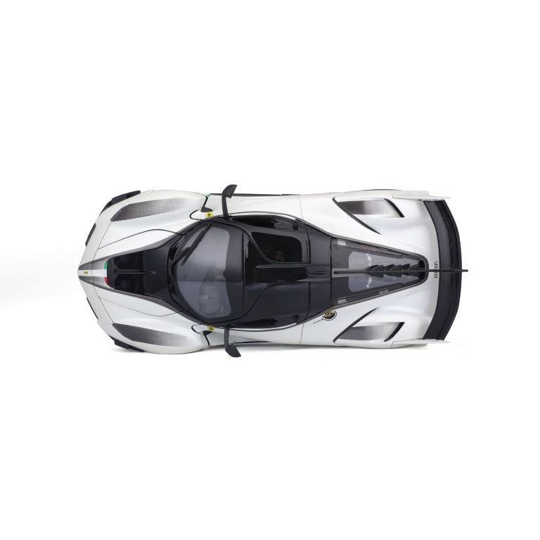 18-16012 Bburago Ferrari Race & Play - Ferrari FXX K #70, bianca - 1:18