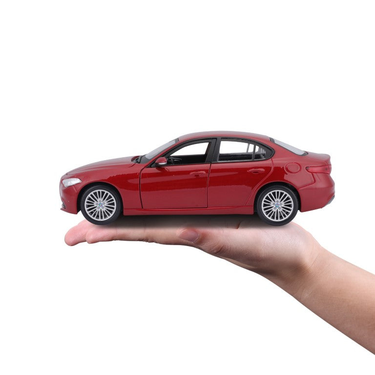 18-21080 RD Bburago -  Alfa Romeo Giulia (2016), rossa - Scala 1:24