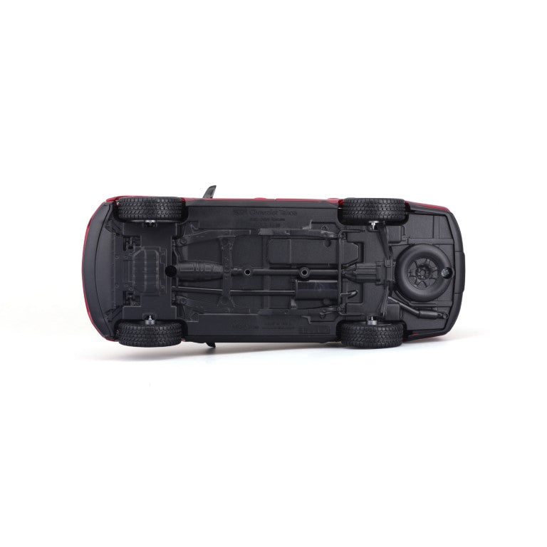 31533 RD Bburago Maisto - Chevrolet Tahoe (2021), rossa - Scala 1:26