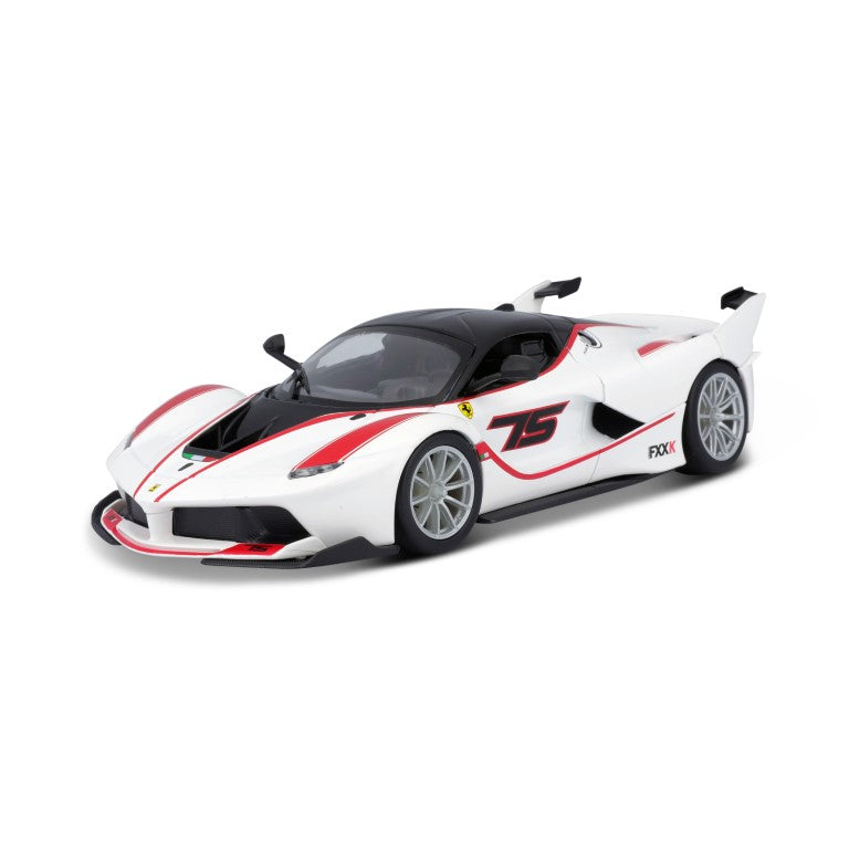 18-26301 Bburago Ferrari Racing - Ferrari FXX K, bianca - Scala 1:24