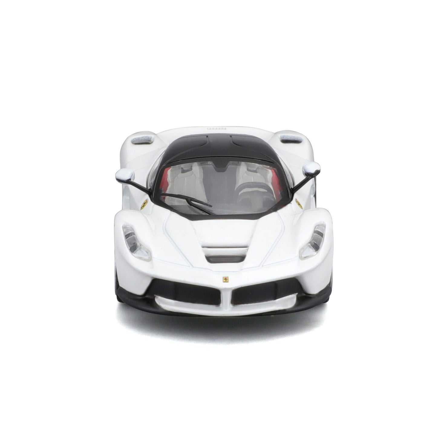 18-36902 WT - Bburago - 1:43 - Ferrari  Signature - LaFerrari  - Bianca