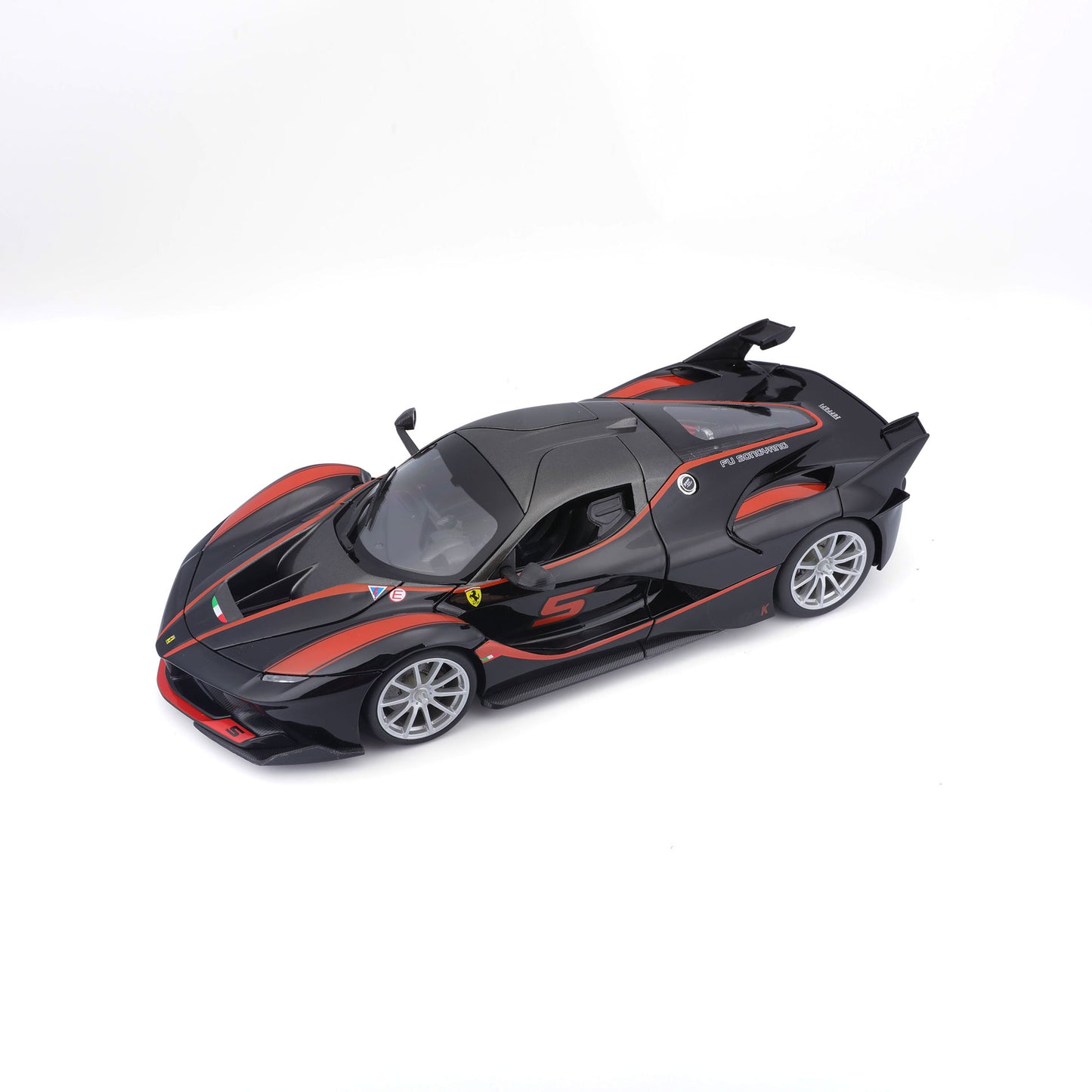 18-16010 Bburago Ferrari  R&P - Ferrari FXX K #5, nera e rossa - 1:18