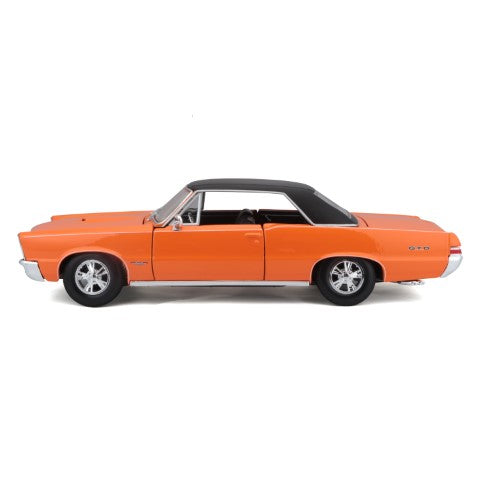 10-31885 Bburago Maisto - Pontiac GTO (1965), arancione - Scala 1:18