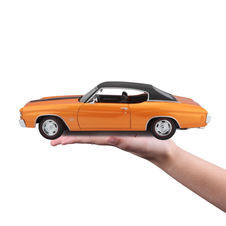 10-31890 Bburago Maisto - Chevrolet Chevelle SS454 Sport (1971) - 1:18