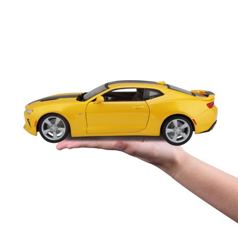 10-31689 Bburago Maisto - Chevrolet Camaro SS (2016), gialla - 1:18