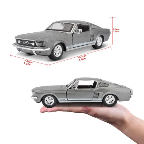 10-31260 GY Bburago Maisto - Ford Mustang GT (1967), grigia - 1:24