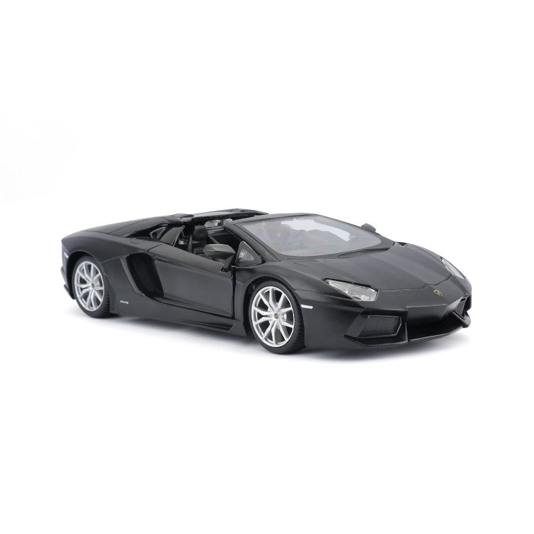 10-31504 Bburago Maisto - Lamborghini Aventador LP 700-4 Roadster, nera - 1:24