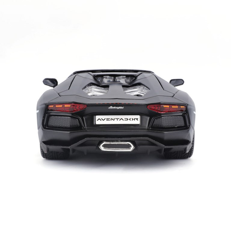 10-31504 Bburago Maisto - Lamborghini Aventador LP 700-4 Roadster, nera - 1:24