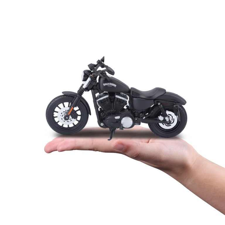 32326 Bburago Maisto - Harley-Davidson Sportster Iron 883 (2014)- 1:12