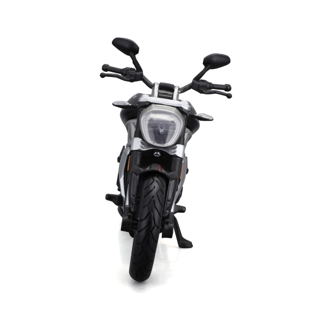 10-20101 Bburago Maisto moto  Ducati XDiavel S, nera - Scala 1:12