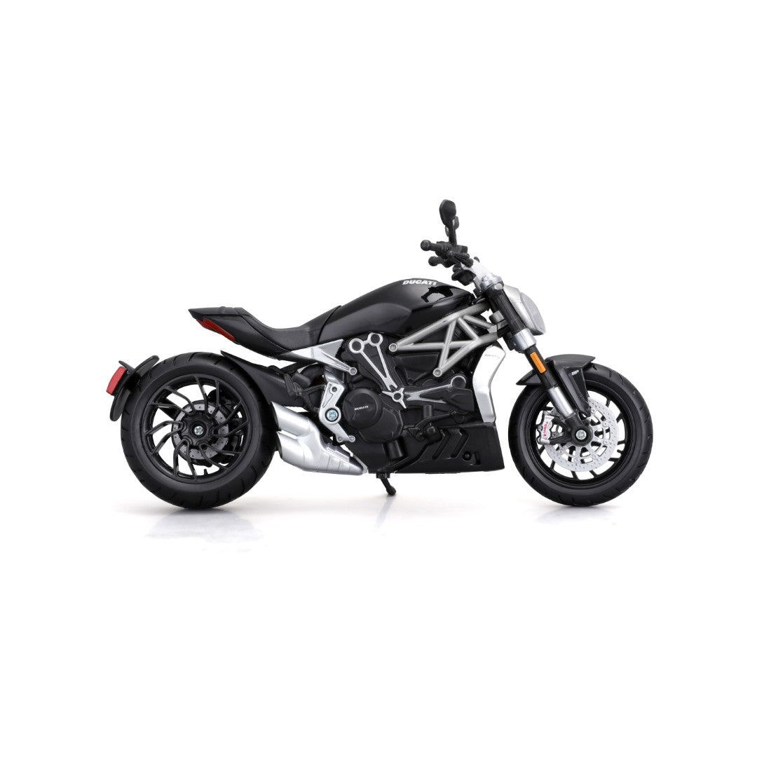 10-20101 Bburago Maisto moto  Ducati XDiavel S, nera - Scala 1:12