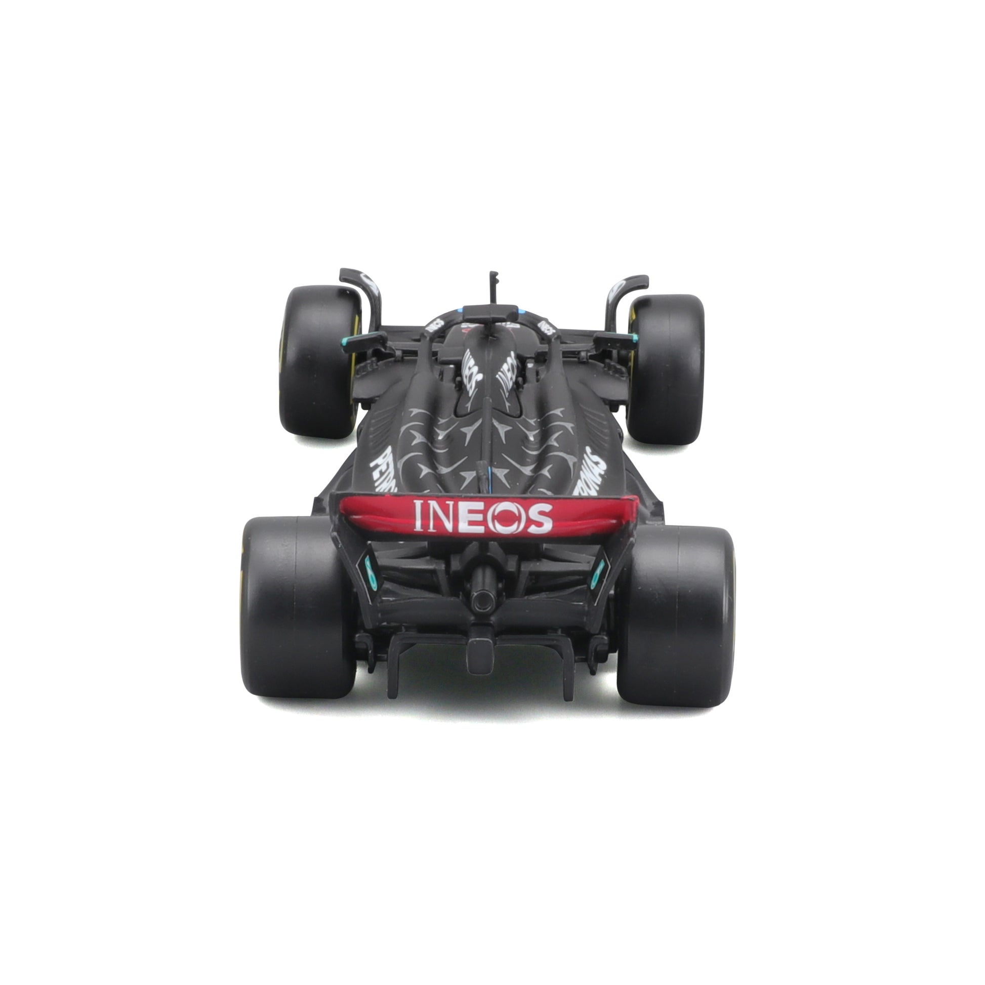 18-01596 Bburago Race - Mercedes AMG F1 W14 E Performance #63 - Scala 1:43