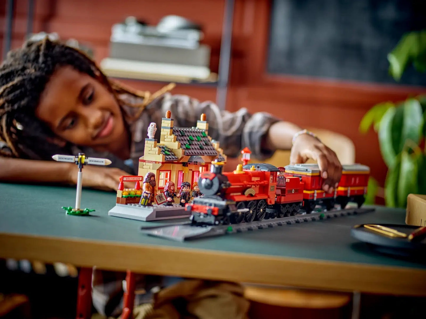 76423 LEGO Harry Potter - Espresso per Hogwarts™ e Stazione di Hogsmeade