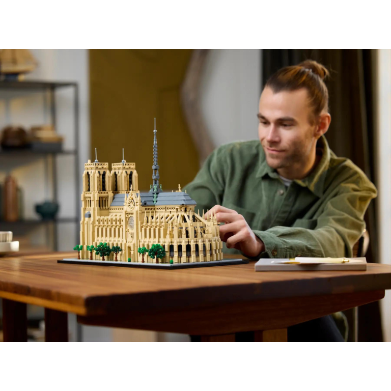 21061 LEGO Architecture - Notre-Dame de Paris