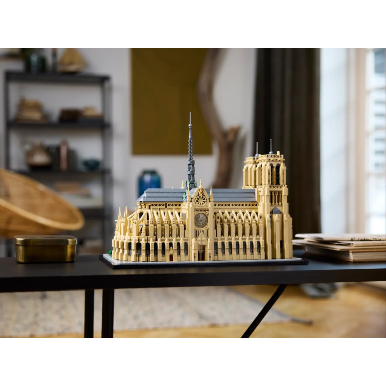 21061 LEGO Architecture - Notre-Dame de Paris