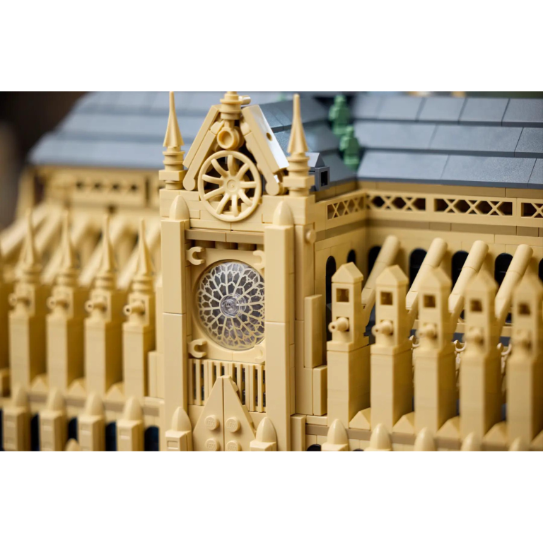 21061 LEGO Architecture - Notre-Dame de Paris