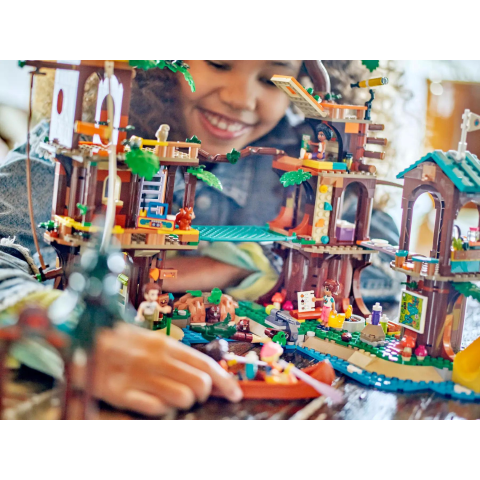 42631 LEGO Friends - La casa sull'albero al campo avventure