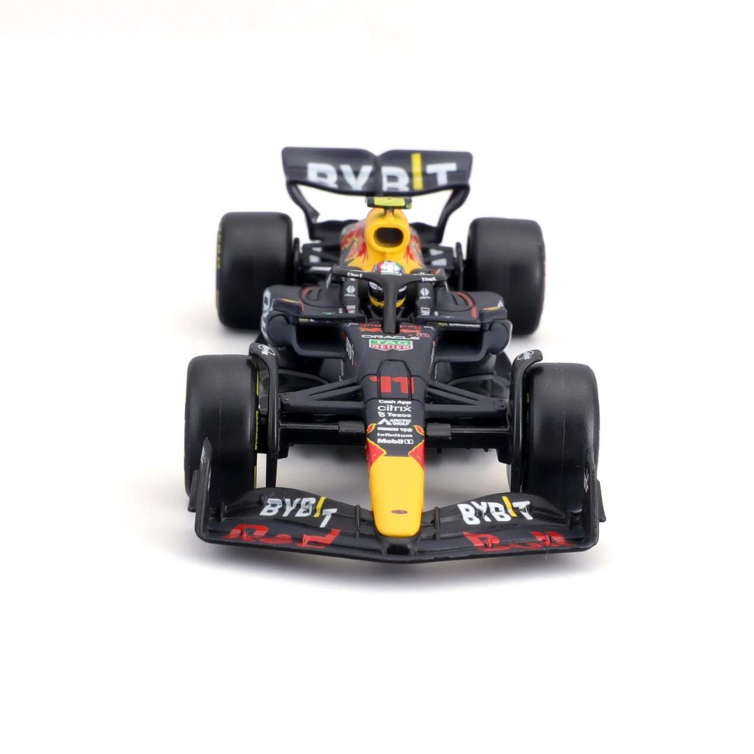 18-28026 Bburago Race - Red Bull F1 RB18, con casco - #11 Perez - 1:24