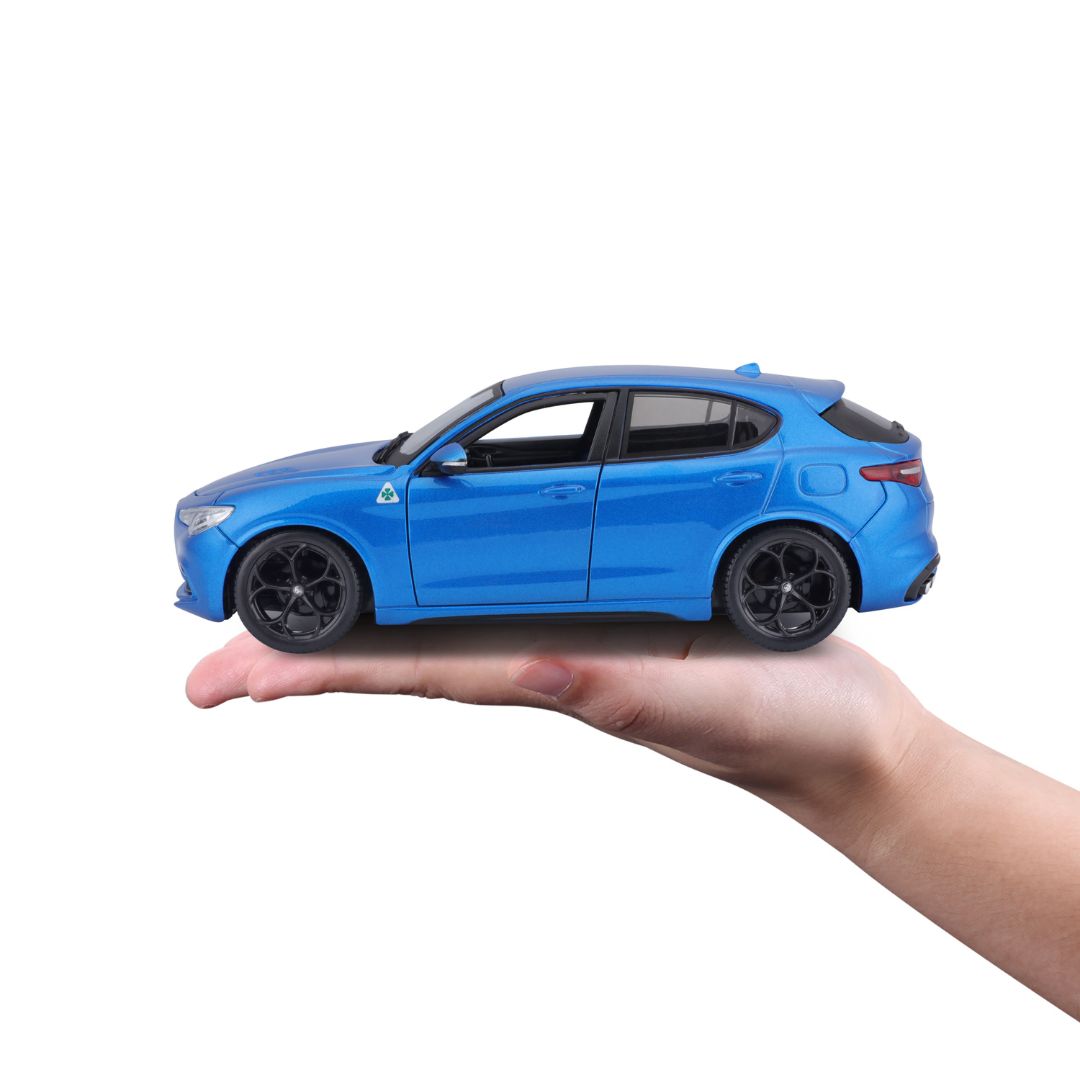 18-21086 Bburago - Alfa Romeo Stelvio, blu - Scala 1:24