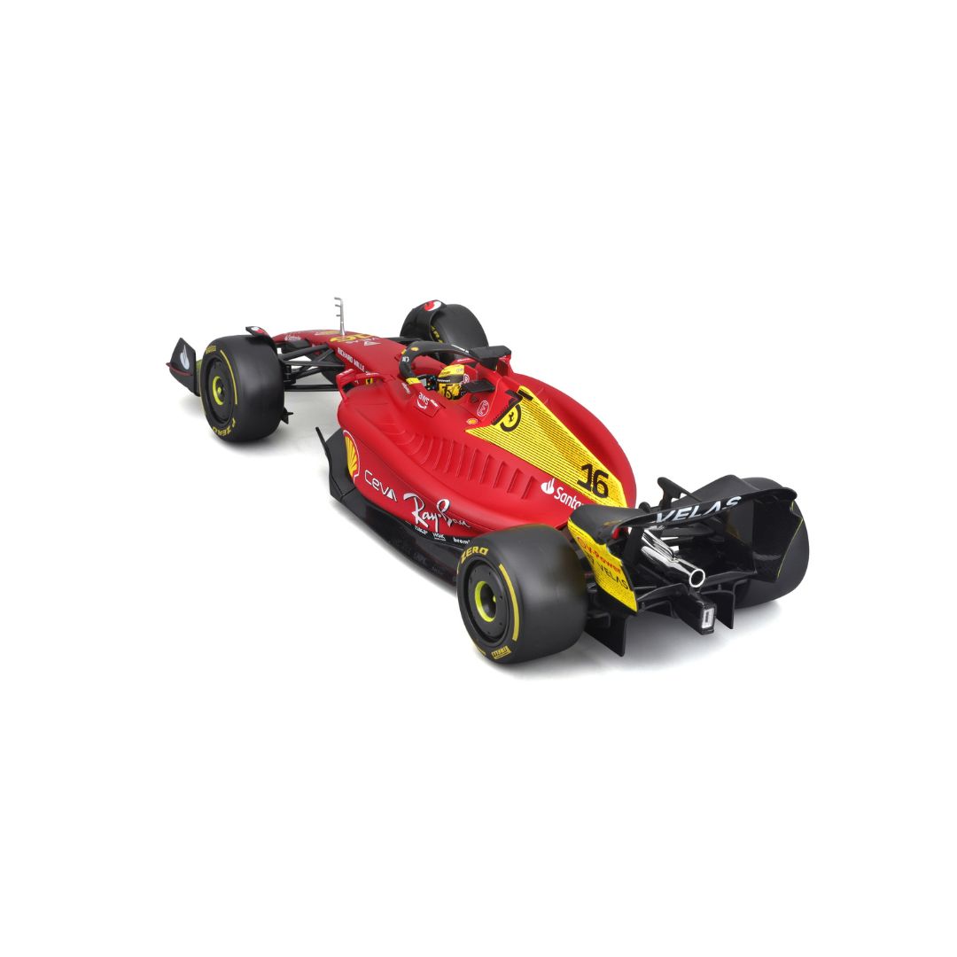18-16811 Bburago - Ferrari F1-75 (2022), con casco #16 Leclerc - 1:18