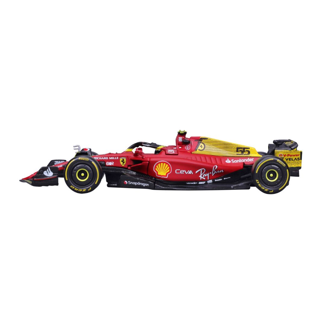 18-36831 Bburago - Ferrari F1- 75 (2022) #55 Sainz, con casco - 1:43