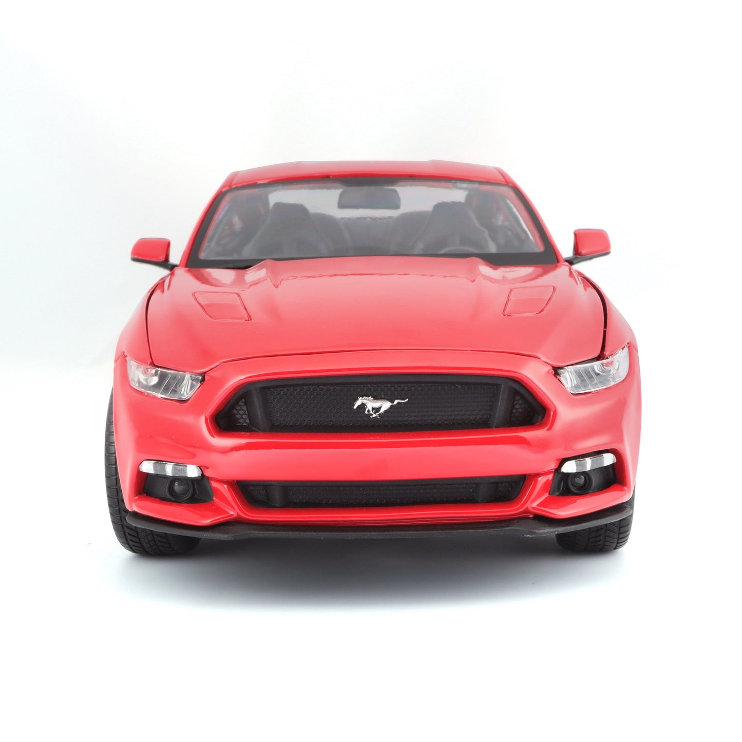 10-31197 RD Bburago Maisto - Ford Mustang (2015), rossa - Scala 1:18