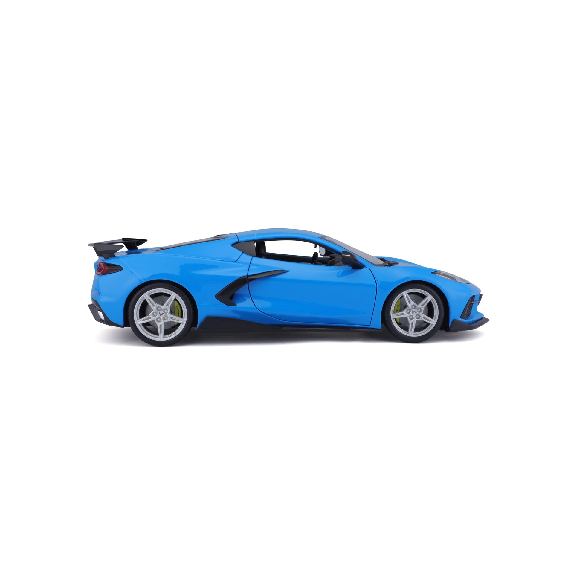 10-31455 Bburago Maisto - Chevrolet Corvette Stingray Coupé, blu - 1:18