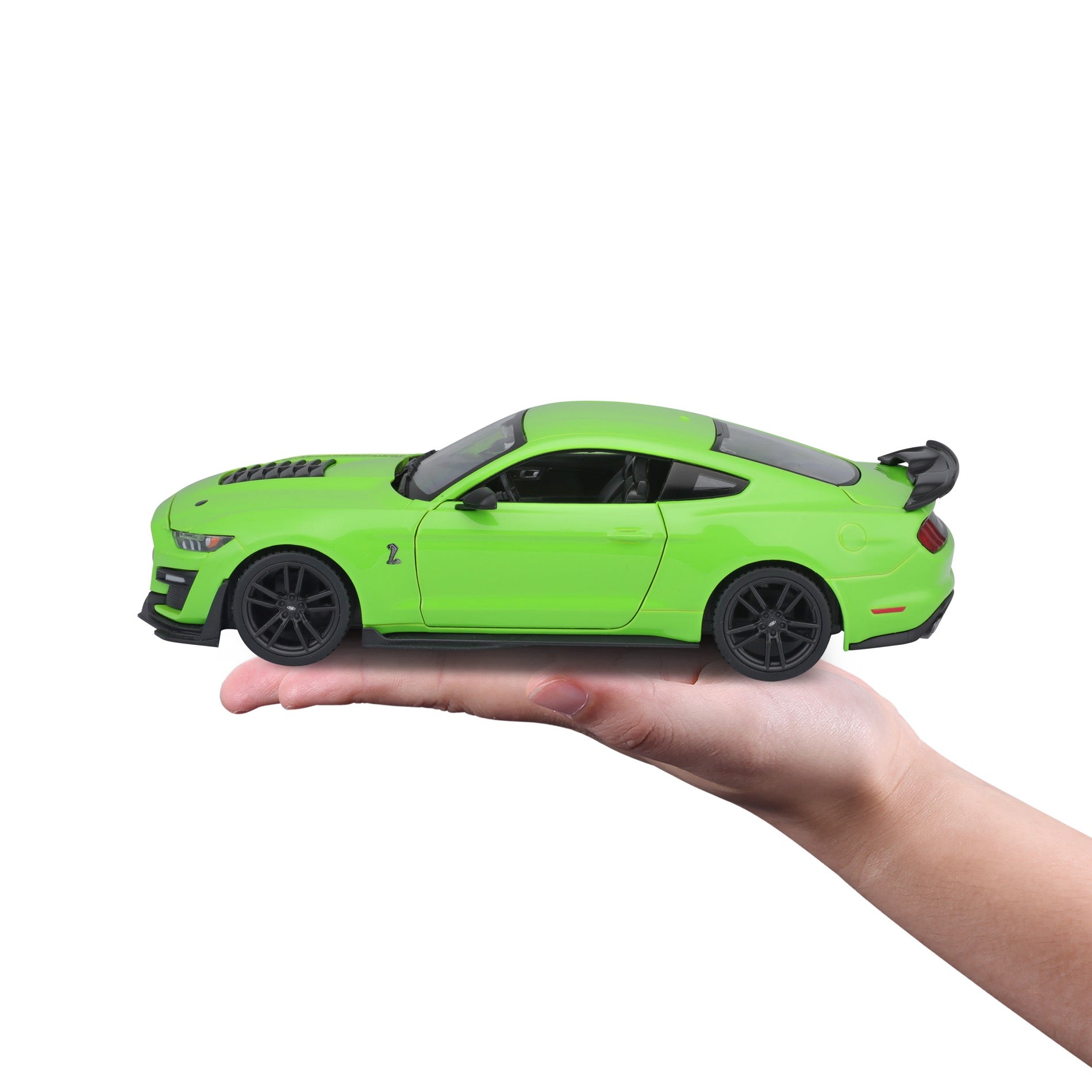 31532 GN Bburago Maisto -Ford Mustang Shelby GT500 (2020), verde -1:24
