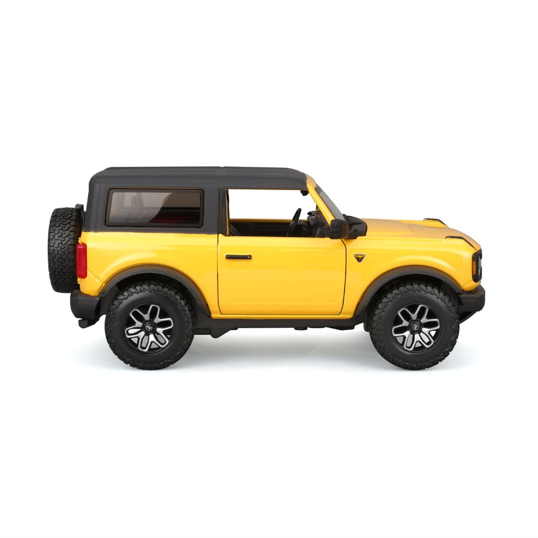 31530 Bburago Maisto - Ford Bronco Badlands 2 porte (2021), gialla
