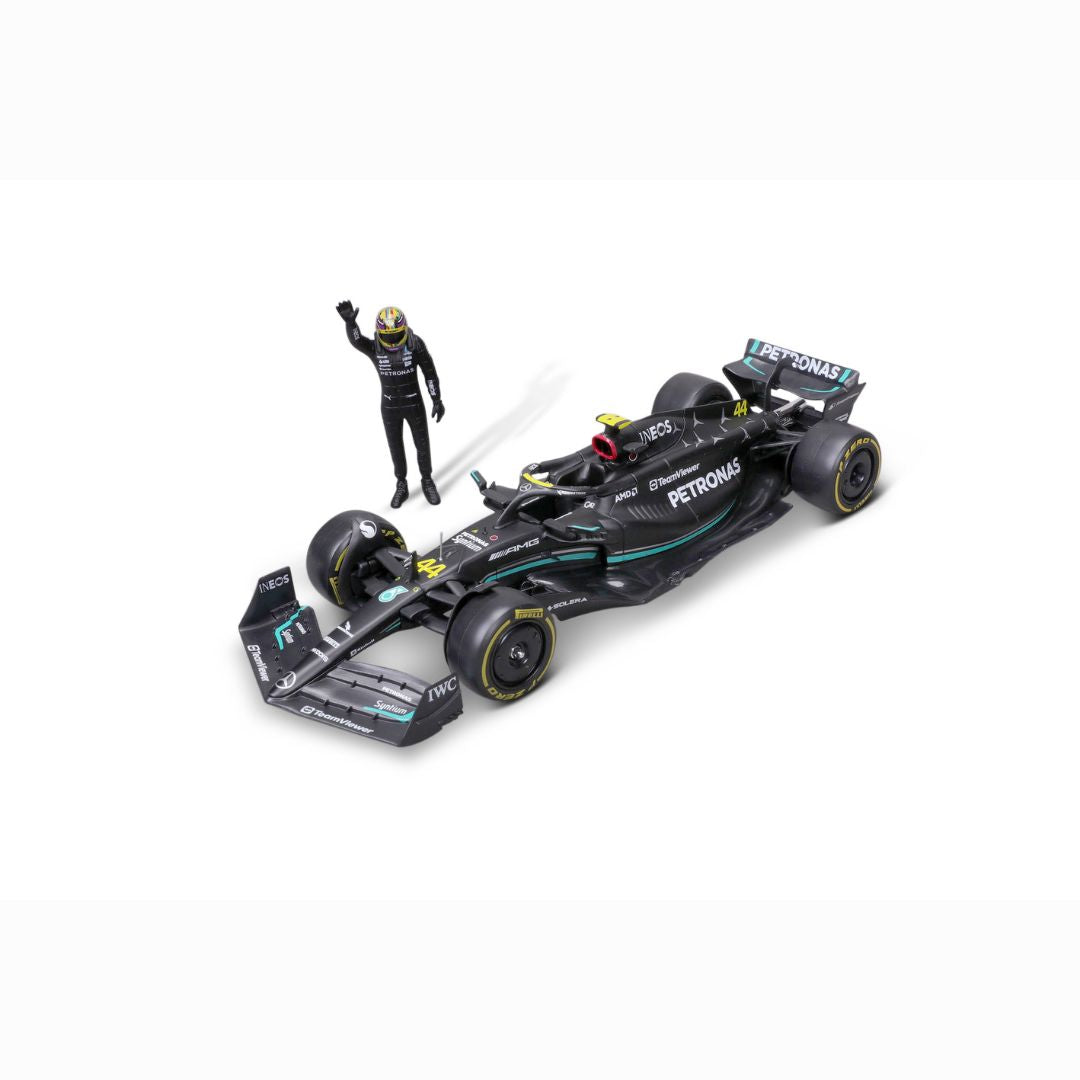 *18-28037H Bburago Race F1  Mercedes W14 E Performance #44  F1 figura Hamilton