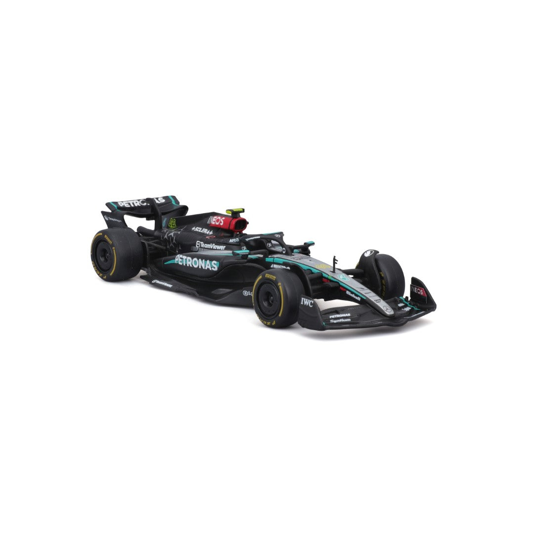 18-38208H Bburago Race - Mercedes F1 W15 E-Performance #44 - 1:43