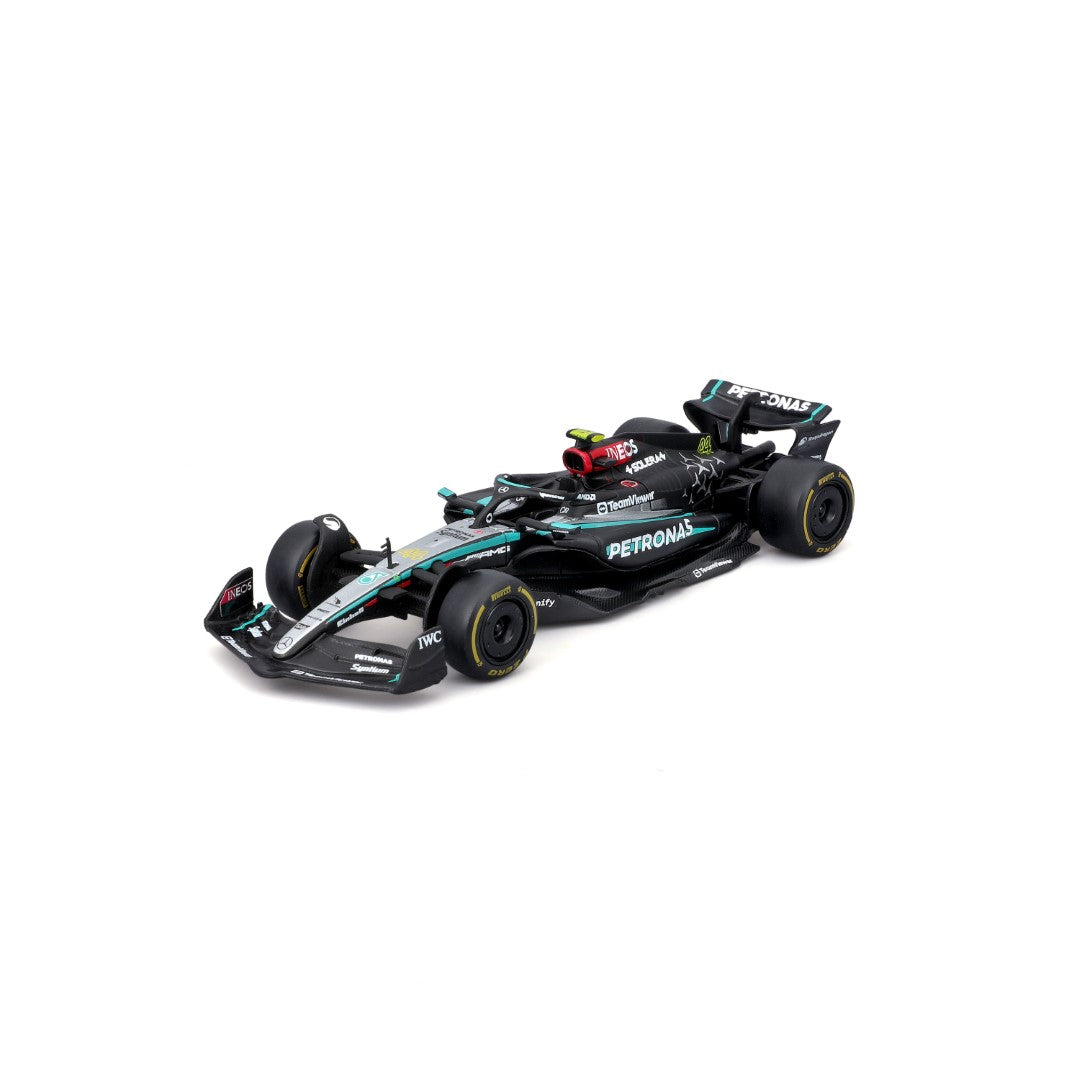 18-38208H Bburago Race - Mercedes F1 W15 E-Performance #44 - 1:43