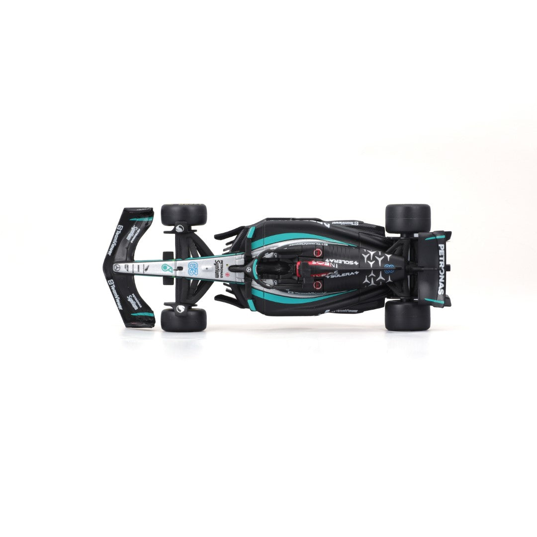 18-38208R Bburago Race - Mercedes F1 W15 E-performance #63 - 1:43