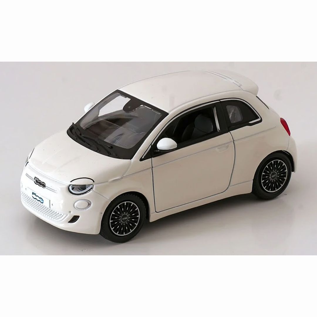18-21110 Bburago - Fiat 500e (2023), bianca - Scala 1:24