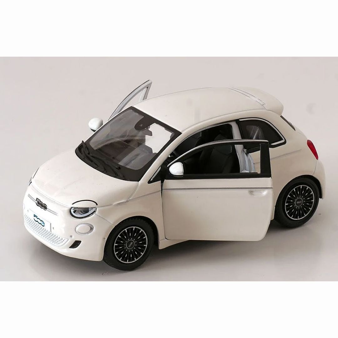 18-21110 Bburago - Fiat 500e (2023), bianca - Scala 1:24