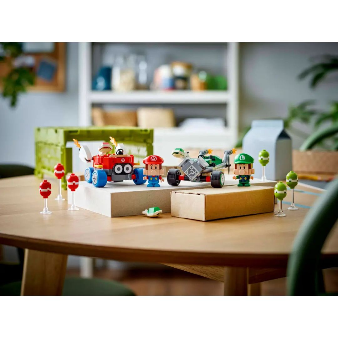 72034 LEGO Super Mario - Mario Kart: Baby Mario vs Baby Luigi