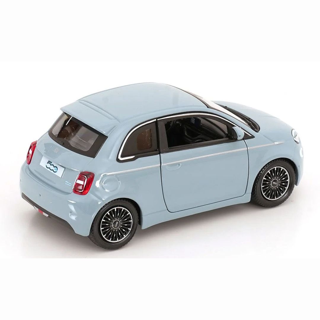 18-21110 Bburago - Fiat 500e (2023), celeste - Scala 1:24