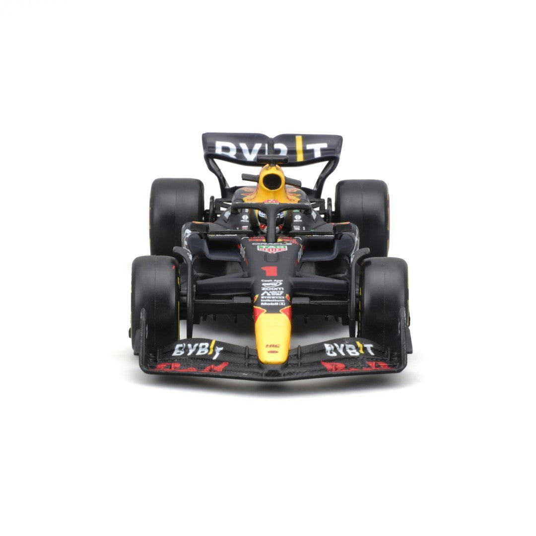18-38083 Bburago Race F1  Red Bull Racing RB19 #1 Verstappen, con casco - 1:43