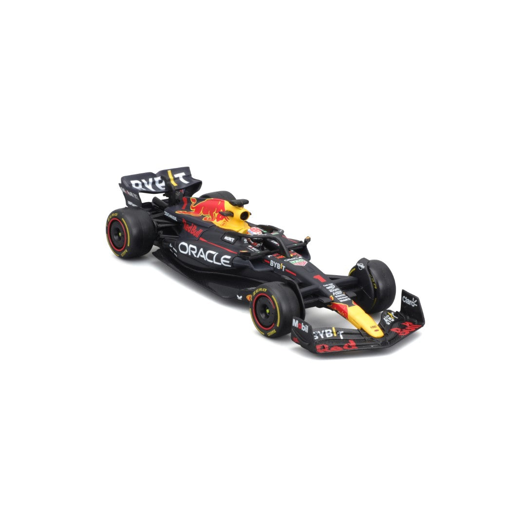 18-38083 Bburago Race F1  Red Bull Racing RB19 #1 Verstappen, con casco - 1:43