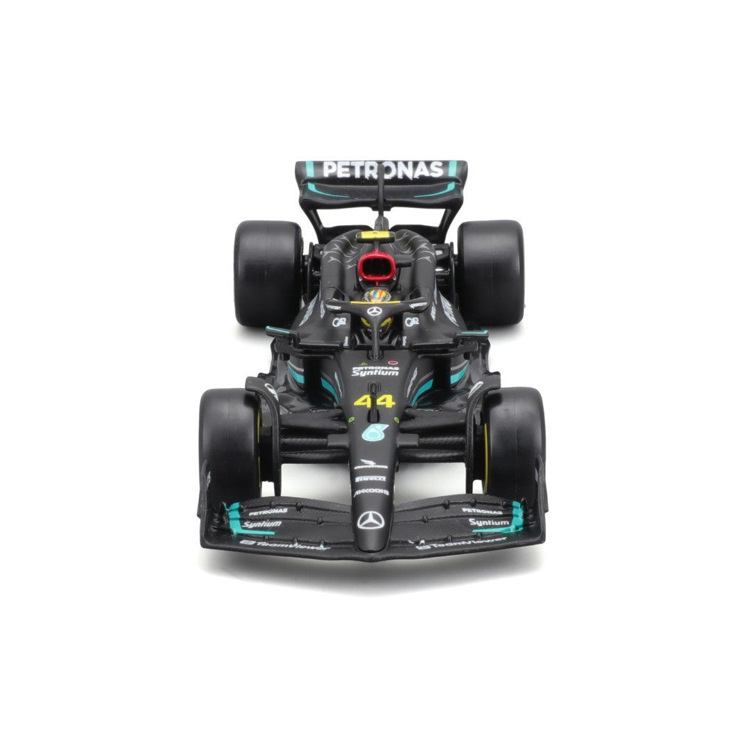 18-38081 Bburago Race -Mercedes AMG F1 W14 EPerformance #44 Hamilton, con casco